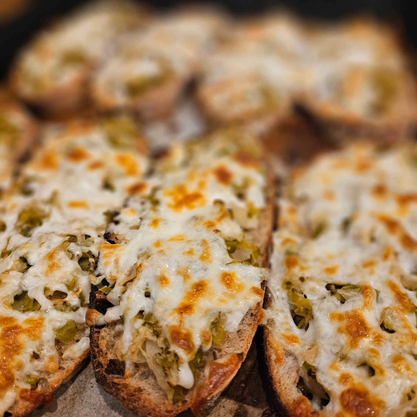 明日21日金曜日のメニューです